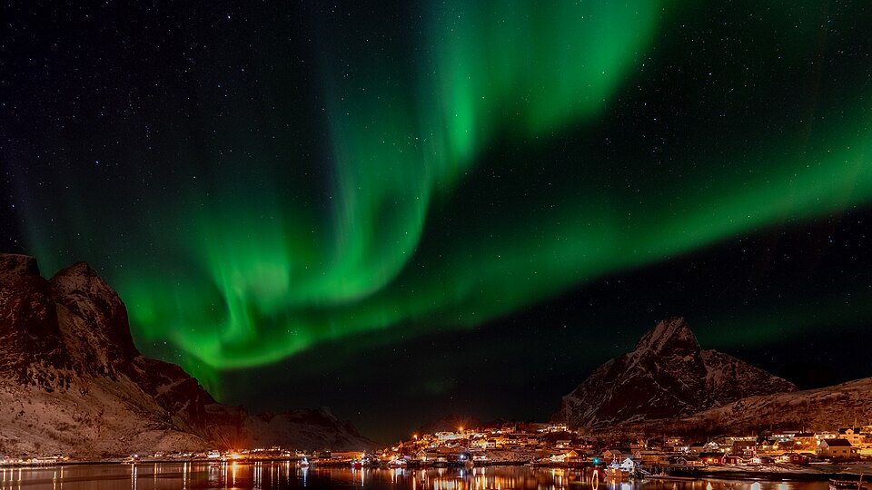 Aurora borealis over Reine