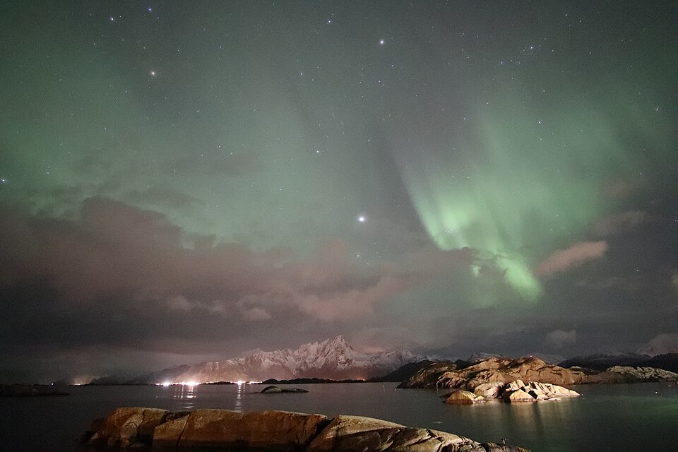Aurora borealis over Henningsvær